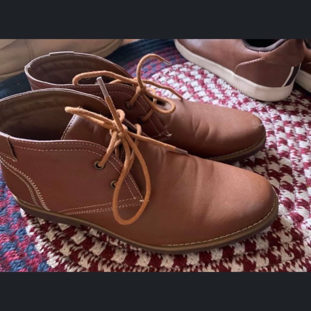 Mens shoes size 9